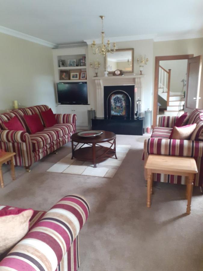Single Or Twin Room In Lovely Country Residence Nobber Exteriör bild