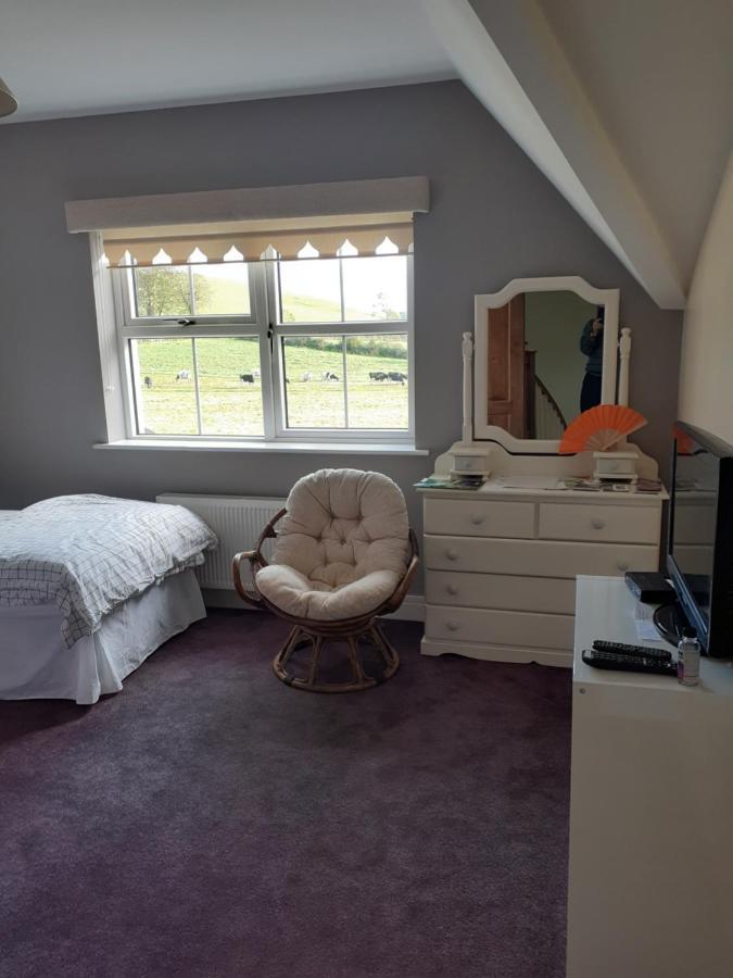 Single Or Twin Room In Lovely Country Residence Nobber Exteriör bild