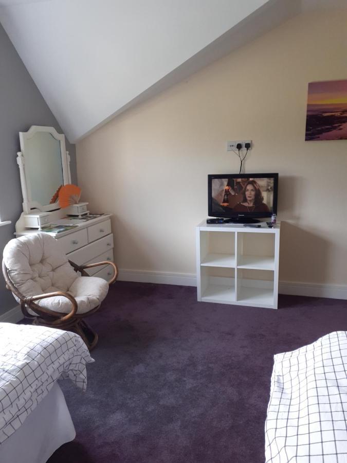 Single Or Twin Room In Lovely Country Residence Nobber Exteriör bild